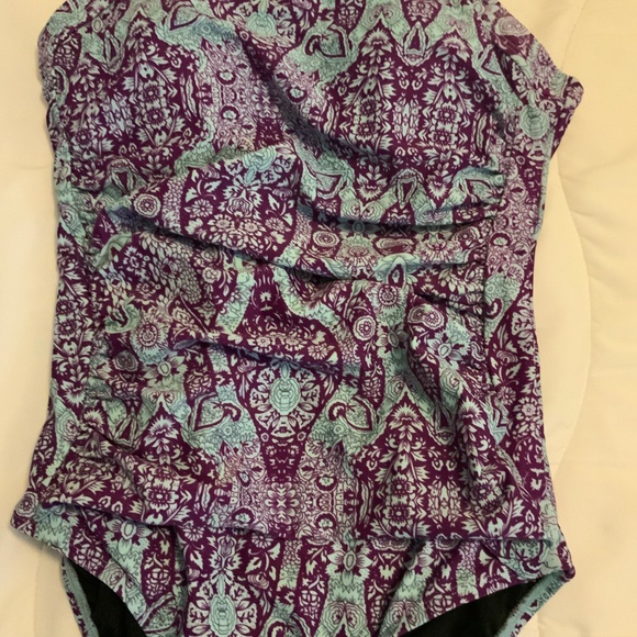 Sea & Sand Beachwear One Piece Bathing suit - Picture 2 of 7